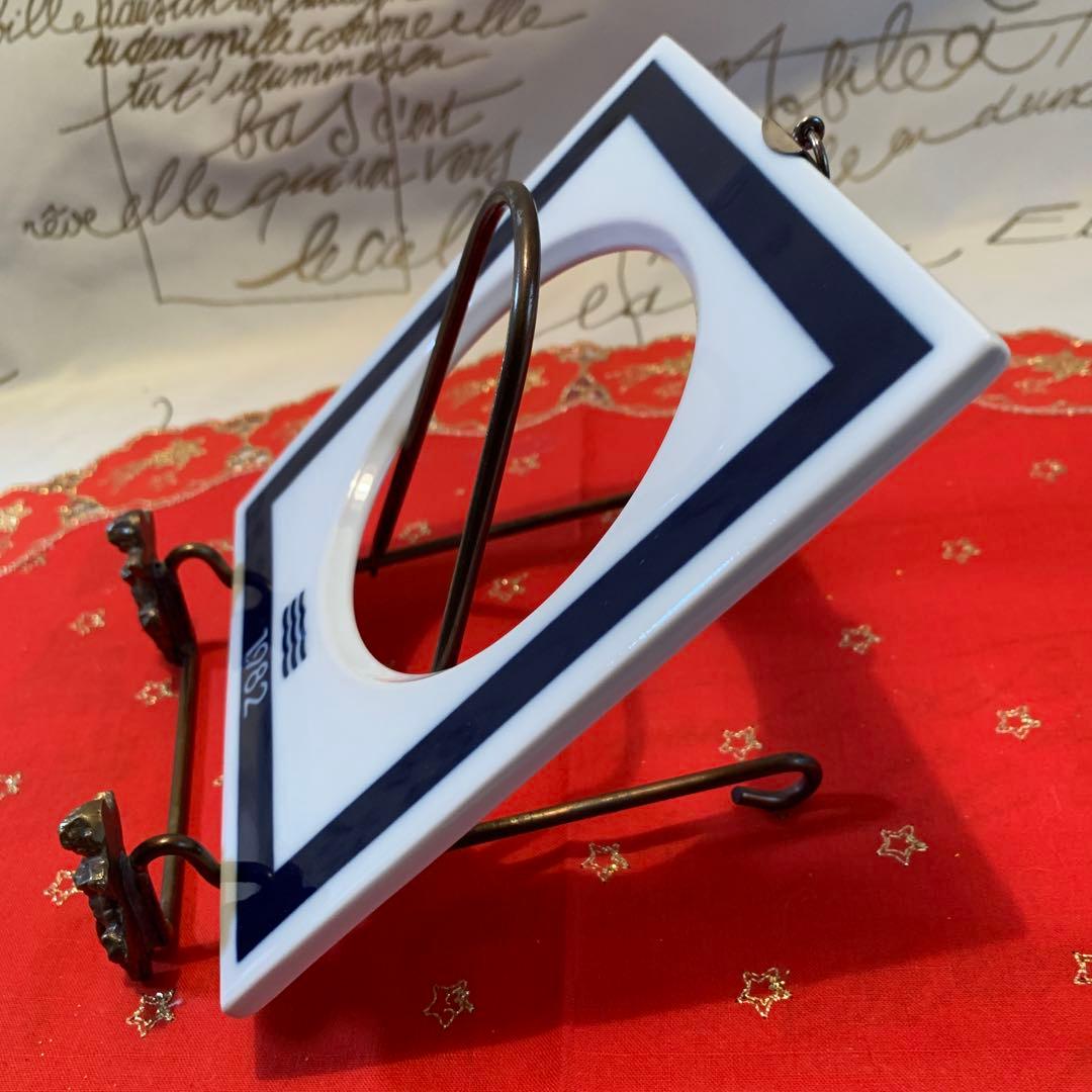 ロイヤルコペンハーゲン　ビンテージの1982年の陶器の記念の写真入れ額！