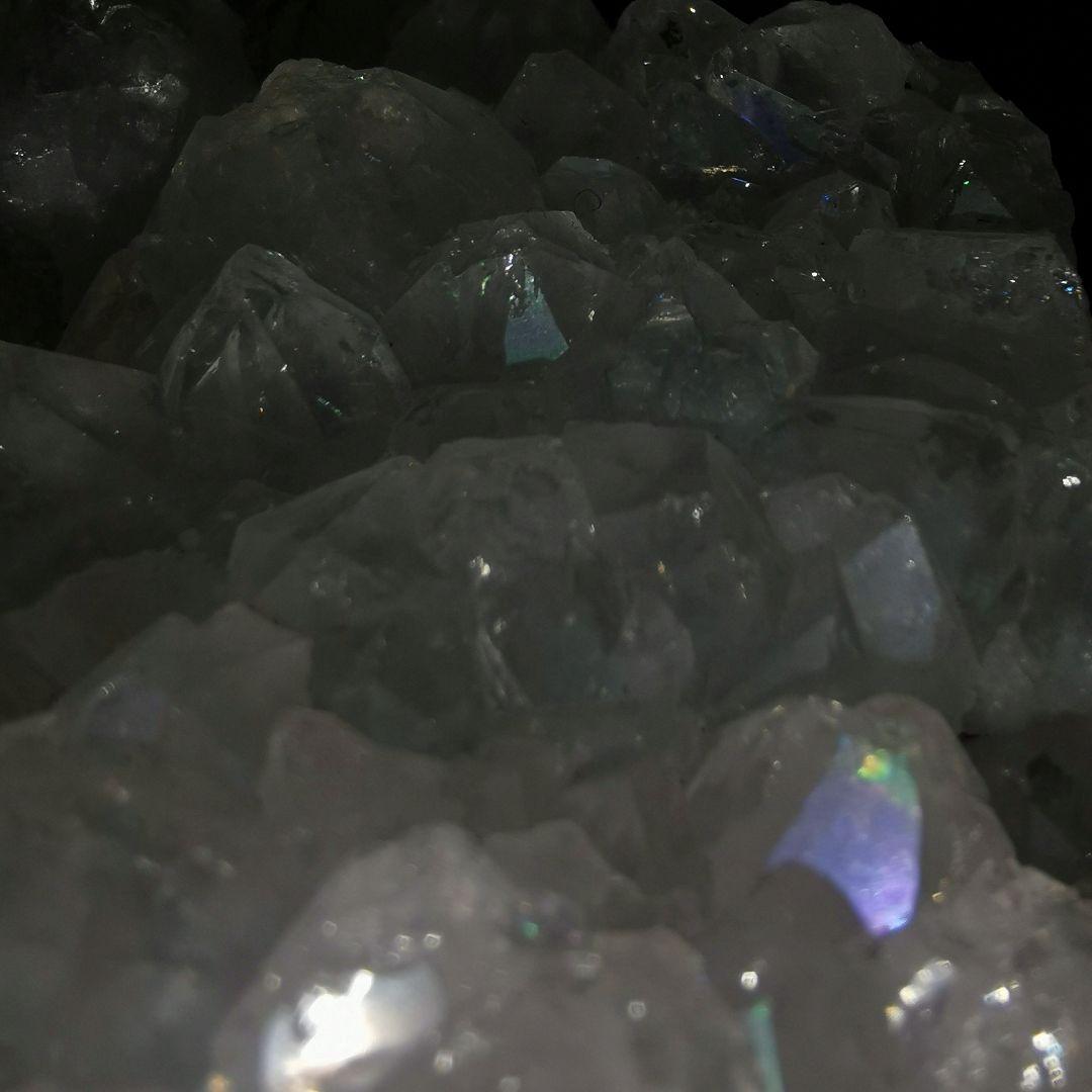 原石 天然レインボークオーツ アナンダライト クラスター 97g