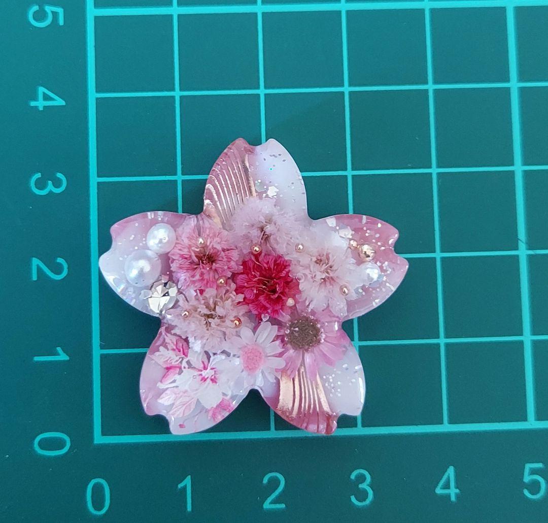 【1055】レジン　桜　ヘアゴム　ポニーフック　ブロ―チ　ハンドメイド