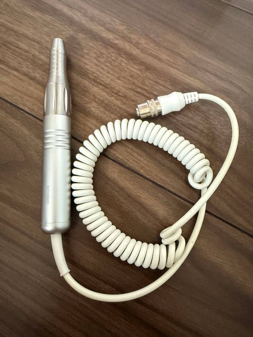 週末限定値下げネイルマシン KEVIN ホワイト 本体付き