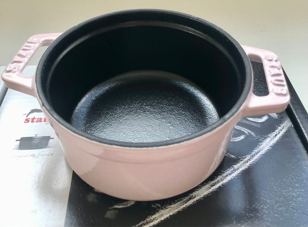 【新品】ストウブ ピコココットラウンド10cm ソルベローズ(生涯保証付)