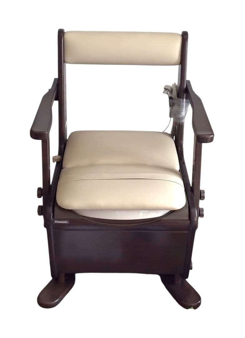 【新品未使用】家具調トイレ 座楽 脱臭 あたたか便座 PN-L23318