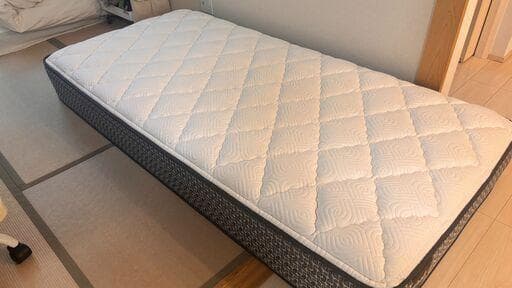 Sealy シーリーマットレス　シングルサイズ　エッセンシャル