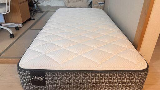 Sealy シーリーマットレス　シングルサイズ　エッセンシャル