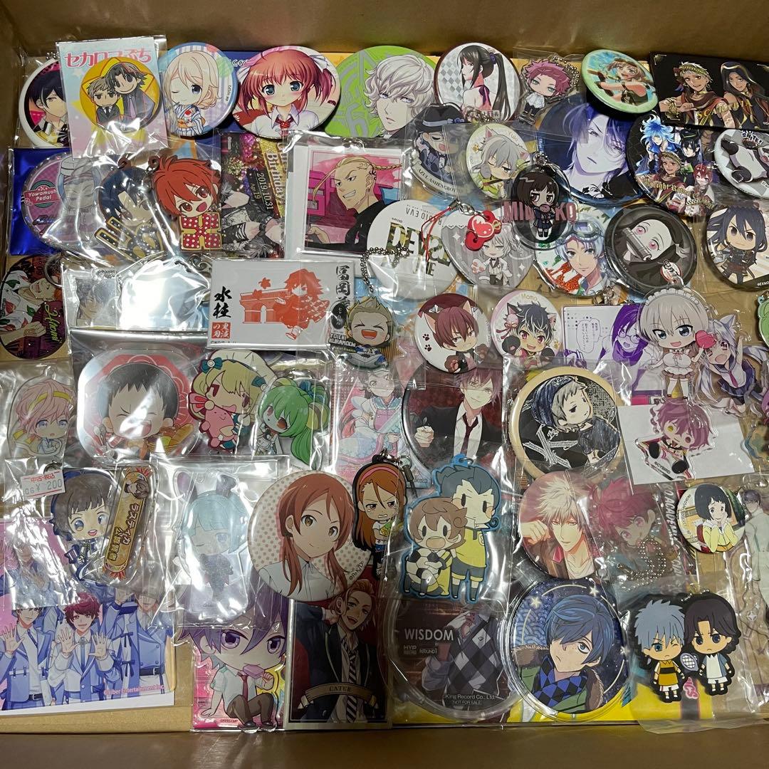 500点以上】アニメグッズ 大量 まとめ売り 缶バッジ - メルカリ
