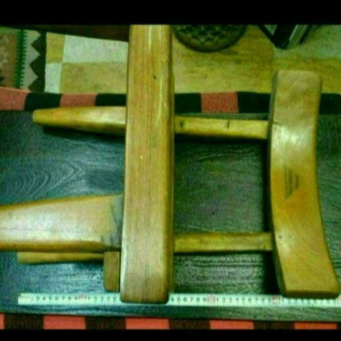 インドネシア　古材チークと竹の小さな椅子