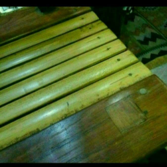 インドネシア　古材チークと竹の小さな椅子