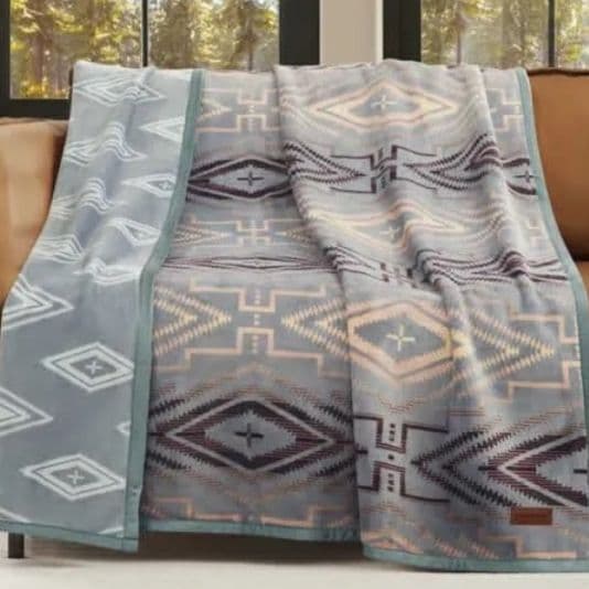 ペンドルトン 大判ひざ掛け リバーシブル 127cm x 177cm 2点セット