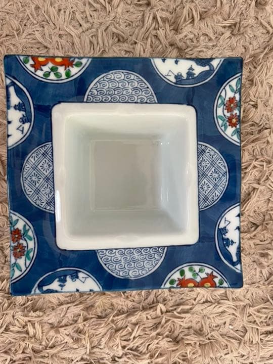 灰皿　有田焼　染綿濃丸紋