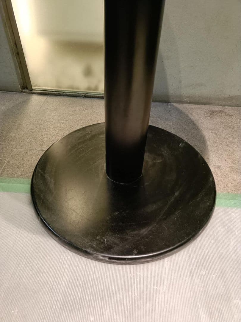 円形大理石風テーブル 直径60cmサイドテーブル　カフェテーブル