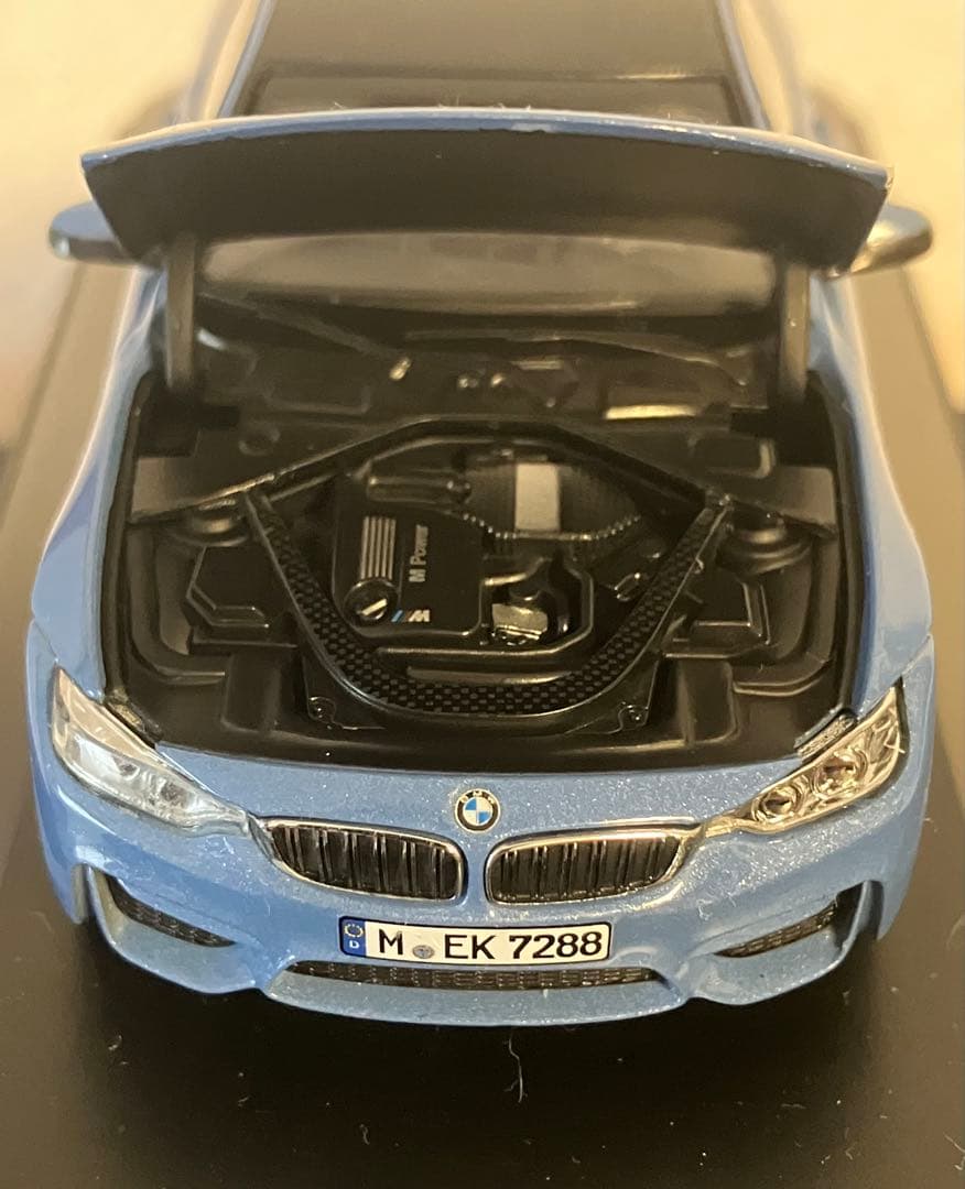 1/43 herpa製 BMW M4 F82 ヤスマリーナブルー - メルカリ