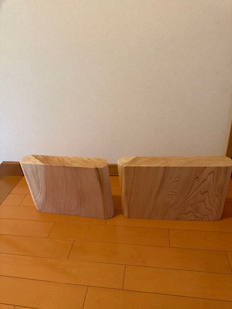 天然杉一枚板ローテーブル蜜蝋ワックス仕上げ‼️