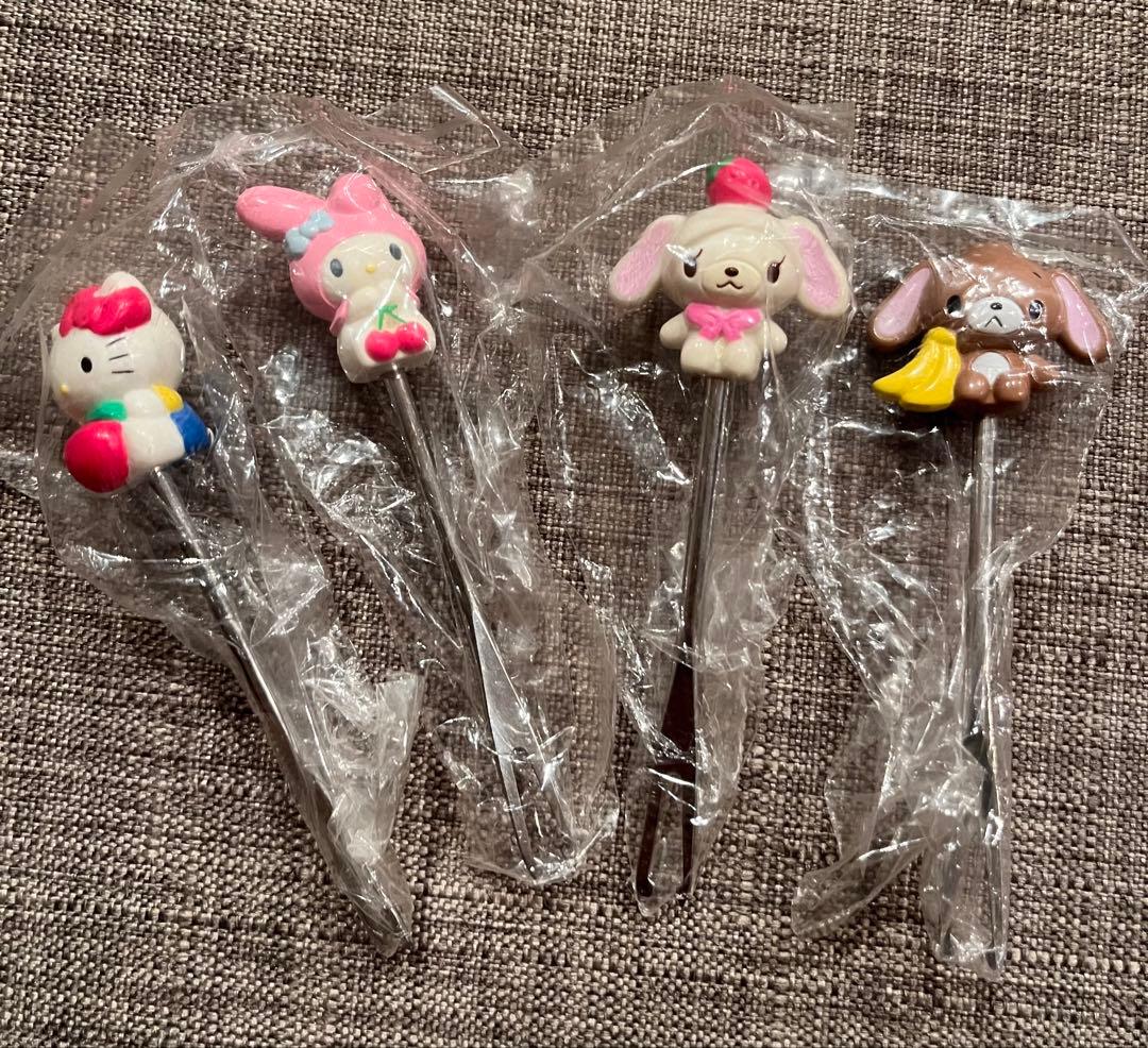 サンリオ　キャラクター　フルーツピック 非売品