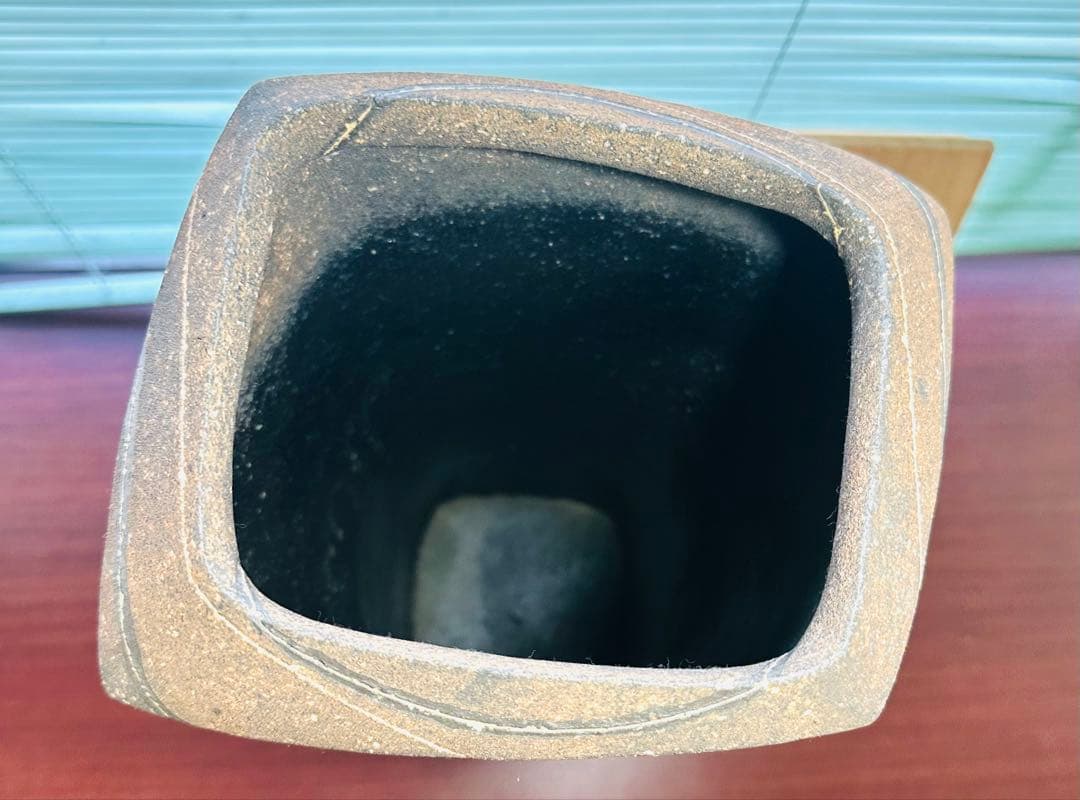 宮沢章 線文花器