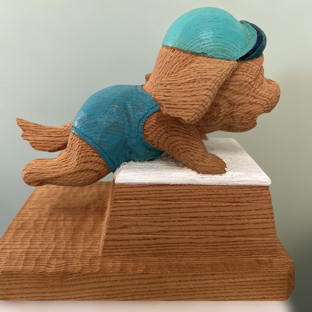 木彫　超えて行け