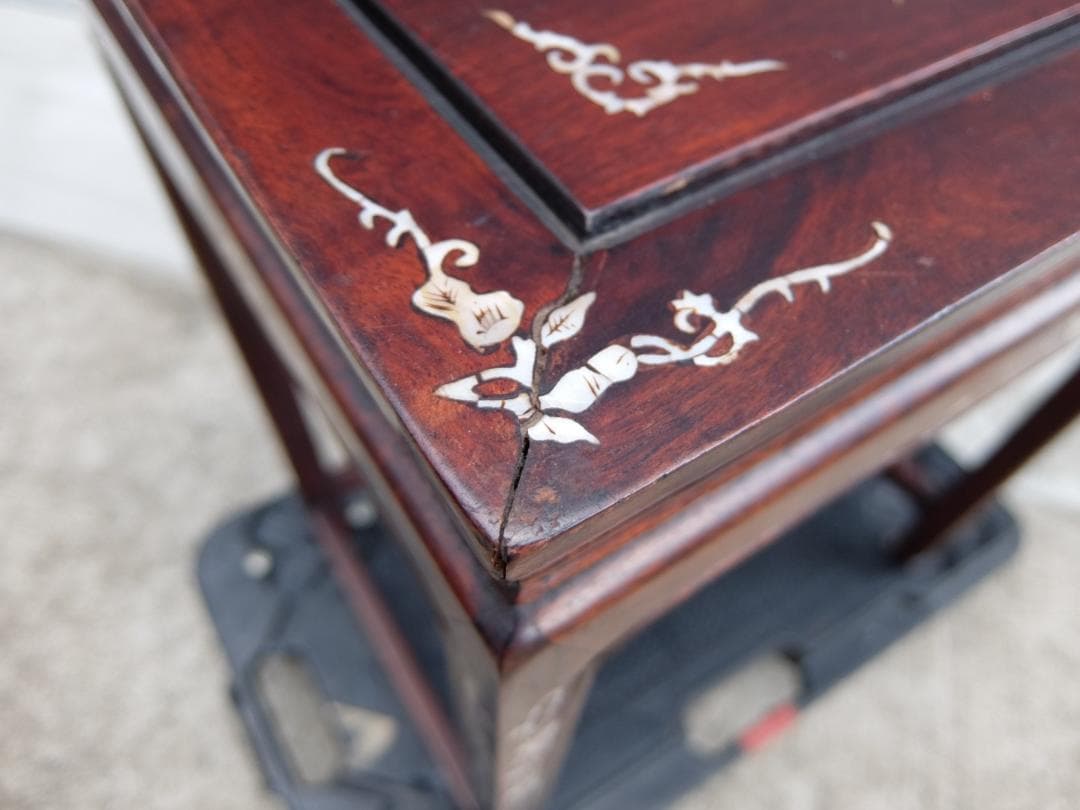 386　螺鈿細工　サイドテーブル