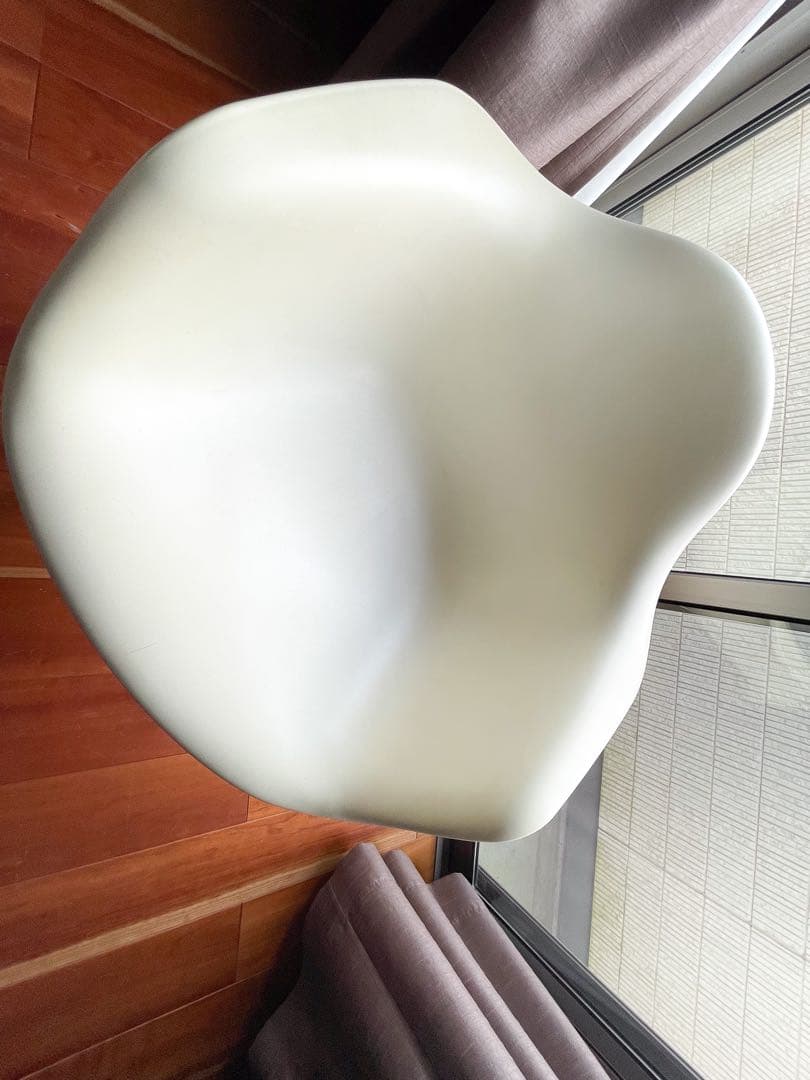 ハーマンミラー アームシェル ロッカーベース ホワイト サイドシェル