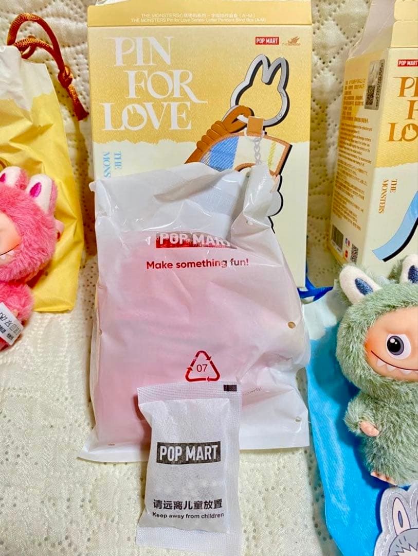 イニシャル ラブブ シークレット3点 新品、未使用 - メルカリ