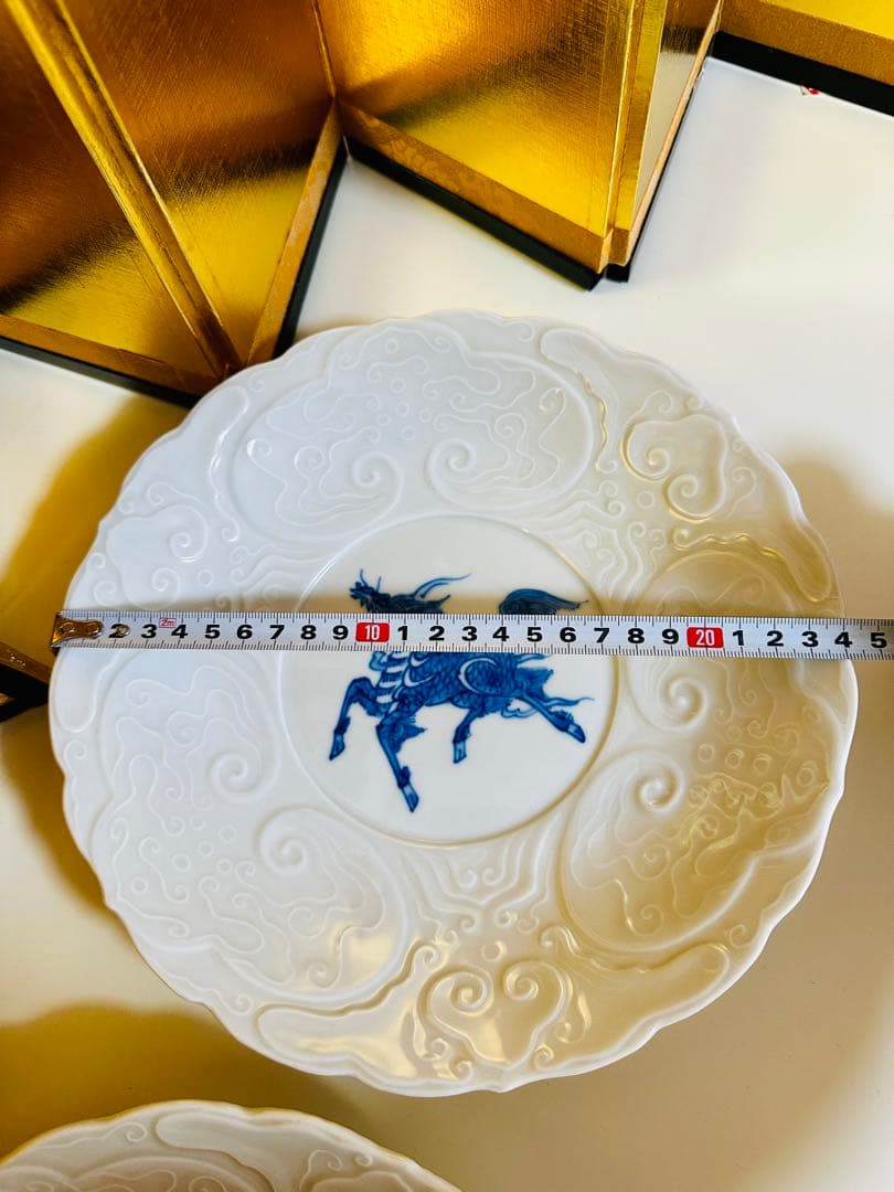 古伊万里　骨董　麒麟　白磁　中皿　珍品　2枚