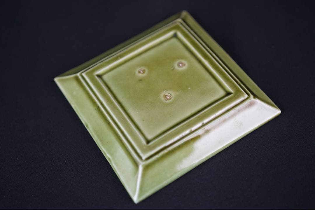 淡路珉平焼 緑釉 草文 四方小皿 9客 / 角皿 向付 豆皿 懐石料理道具