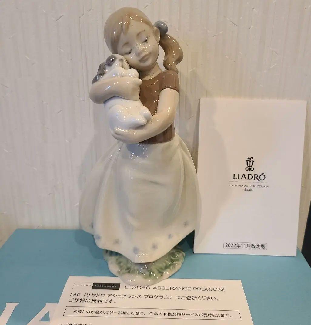 LLADRO 少女と犬の置物
