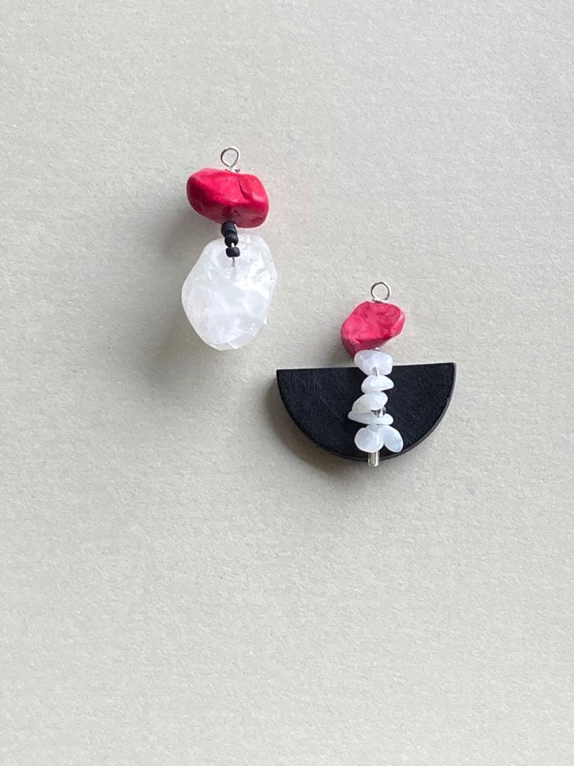 no.245 艶消しブラックとチェリーレッド