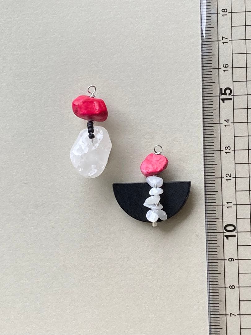 no.245 艶消しブラックとチェリーレッド