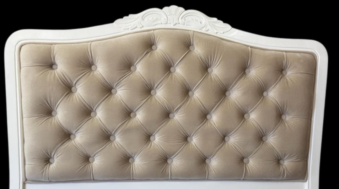 【新品】アンティーク風 ロココ調 セミダブル ベッドフレーム　猫脚　すのこ仕様