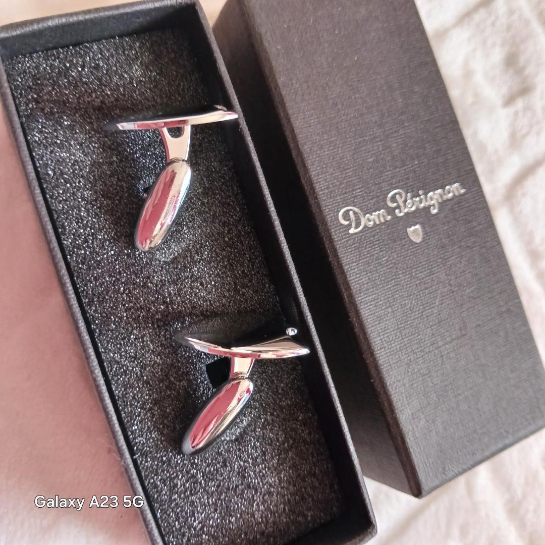 ドンペリ 非売品 2点セット コルクディスプレイ シルバーカフス