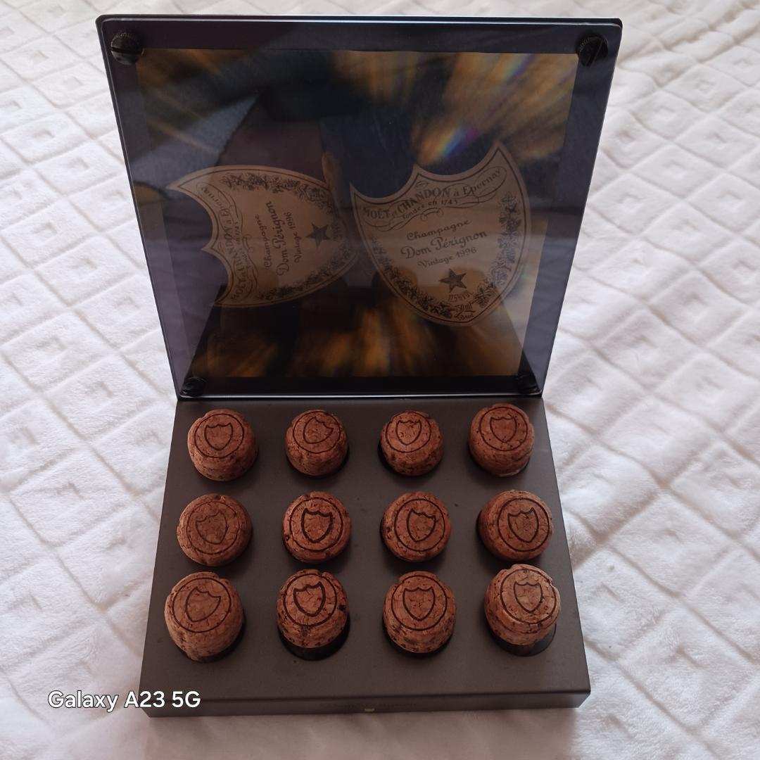 ドンペリ 非売品 2点セット コルクディスプレイ シルバーカフス