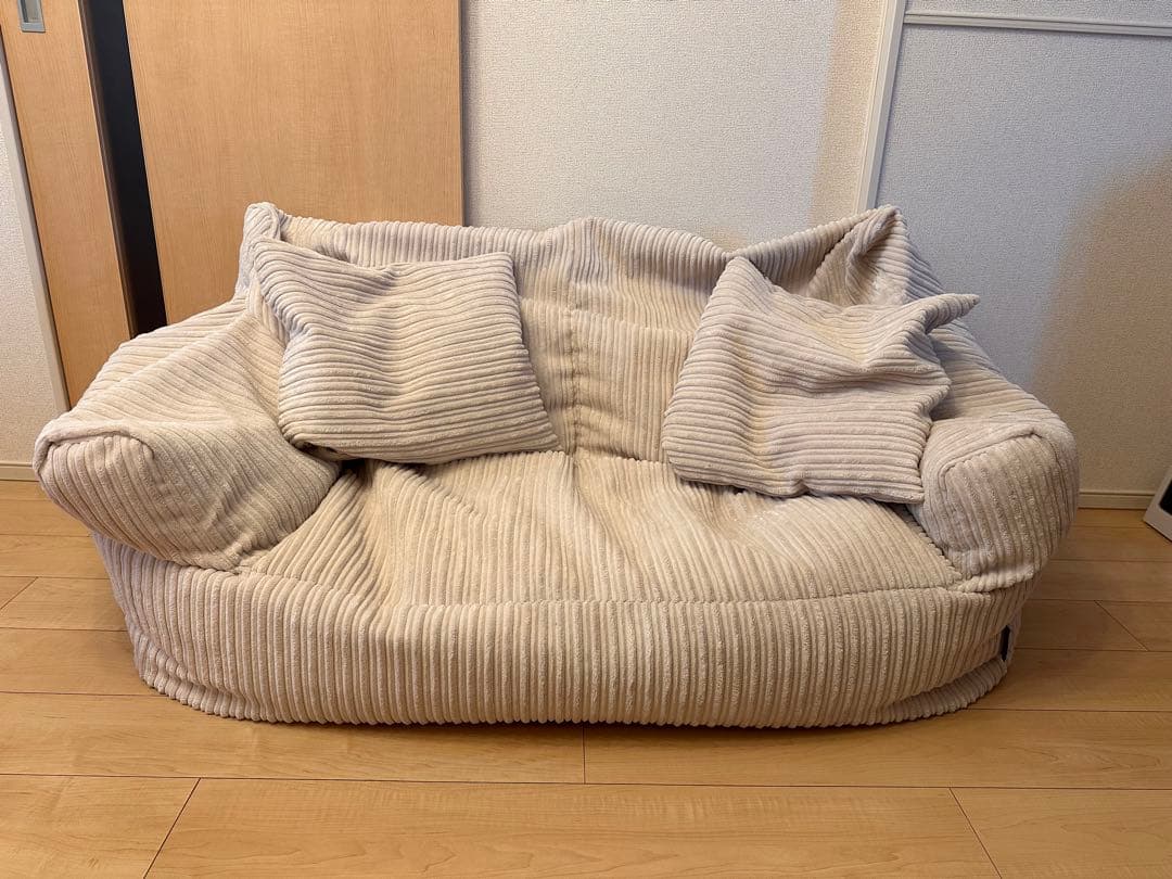 loungepugベージュ コーデュロイ クッションソファ