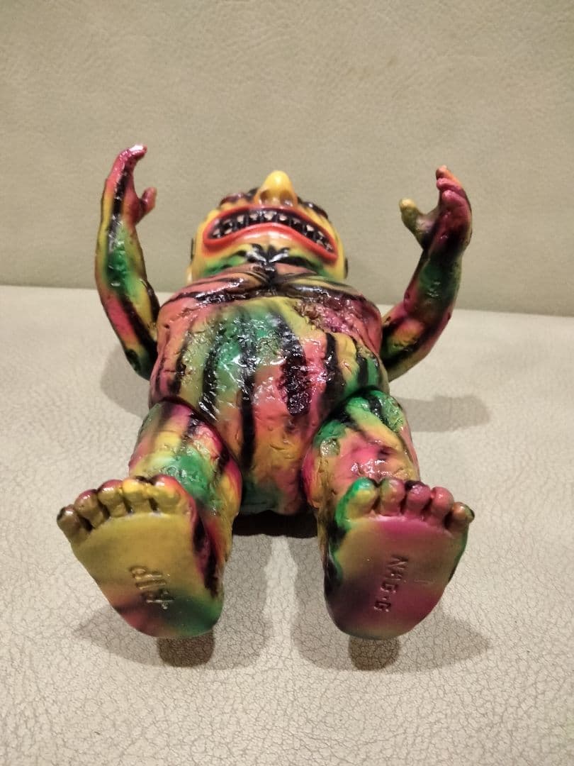 ソフビ　NAGG NAGNAGNAG 暴力原人　izumonster ナマナリ