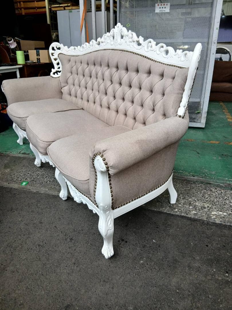 クラシック ベージュ ソファ 3人掛け　209