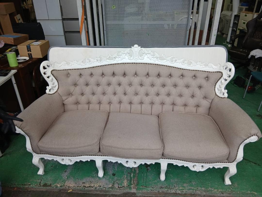 クラシック ベージュ ソファ 3人掛け　209