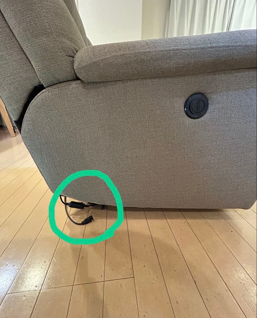 【値下げ交渉OK！】ニトリ電動リクライニングソファ　2人掛けソファ　ビリーバー3