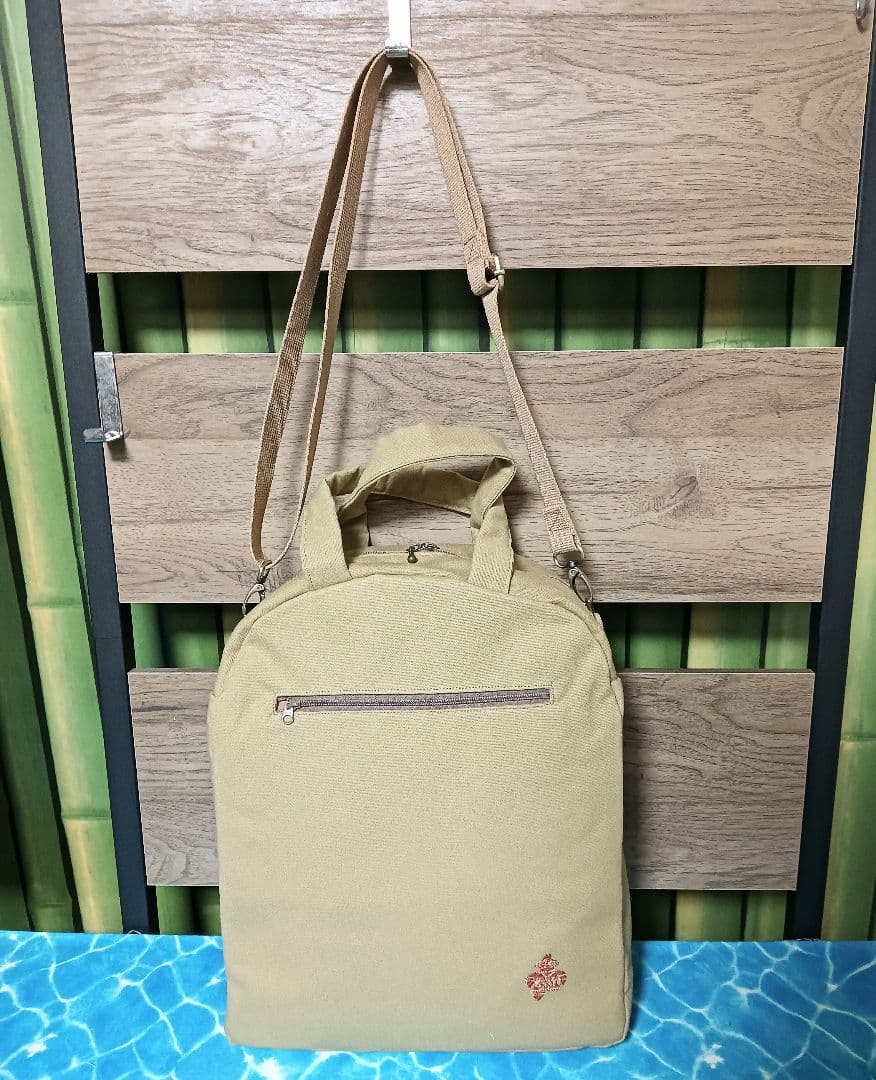 遮光器土偶　ショルダーバッグ　ハンドメイド　亀ヶ岡遺跡　しゃこちゃん