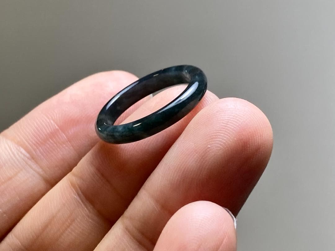 L16-136 ピンキーリング 糯種9.0号黒翡翠グアテマラ産A貨本翡翠