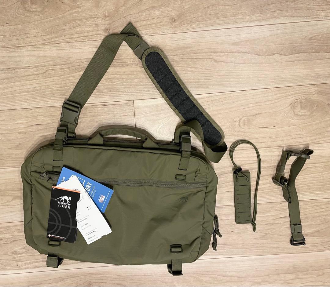 新品✨国内入手困難】タスマニアンタイガー ショルダーバッグ オリーブ