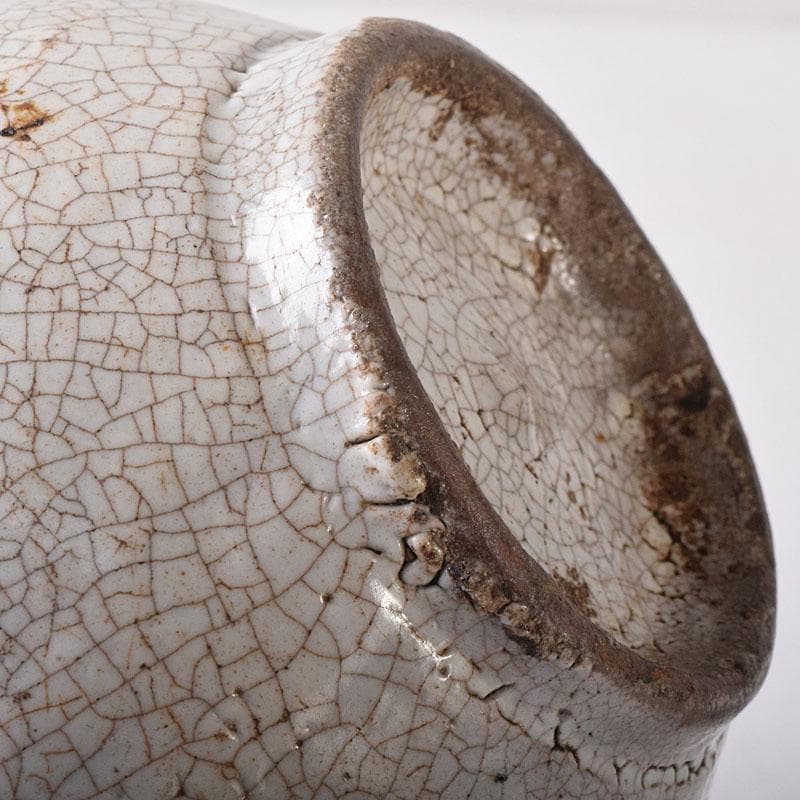 中国 哥窯 白磁 金糸鉄線 氷裂文 碗口瓶 時代箱 M R8777 - メルカリ