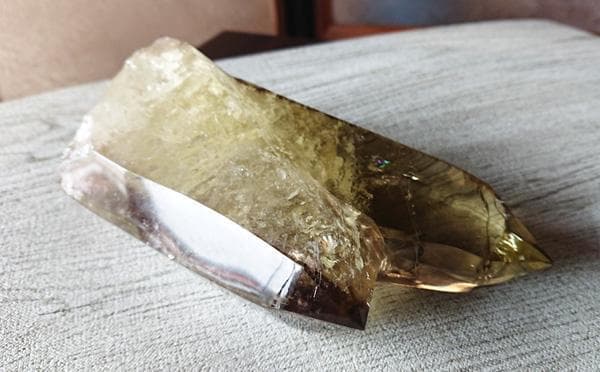 巨大 虹入り 双子山ポイント 極上シトリン 結晶原石 磨き 置物