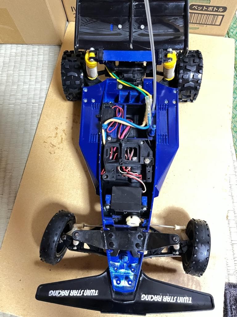 タミヤ 1/10 電動RCレーシングバギー ストライカー 完成品