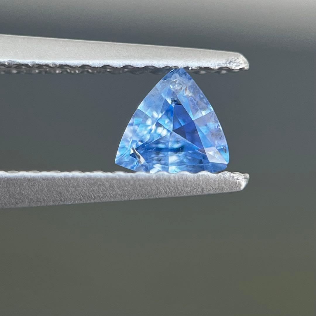 スリランカ産非加熱天然ブルーサファイアルース