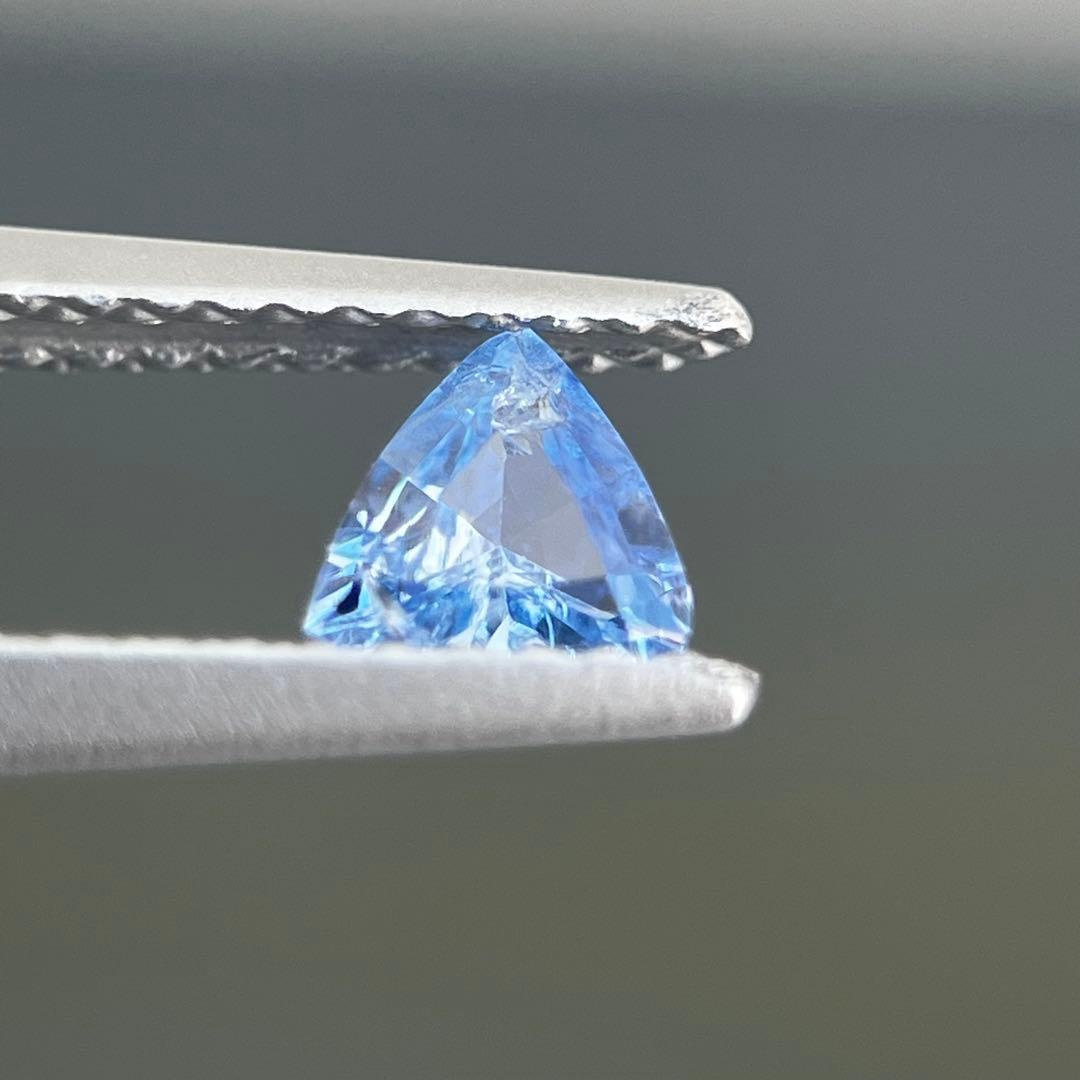 スリランカ産非加熱天然ブルーサファイアルース