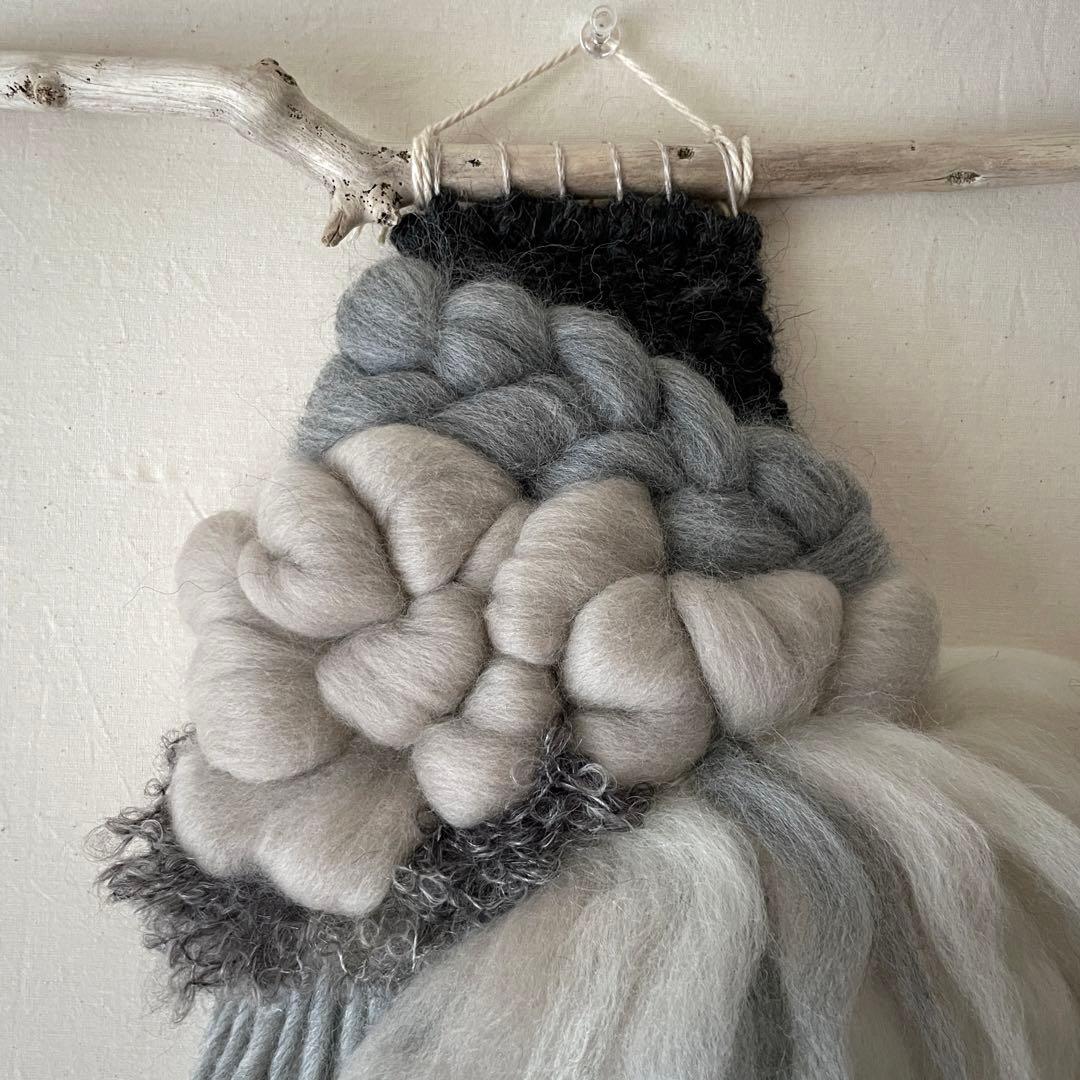 ウィービング タペストリー 『冬の森に棲むいきもの。』