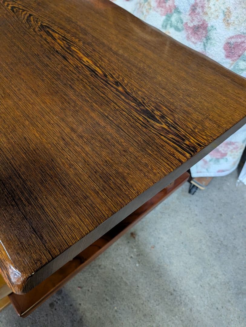 天然木座卓　一枚板 曲線脚デザイン【無垢】