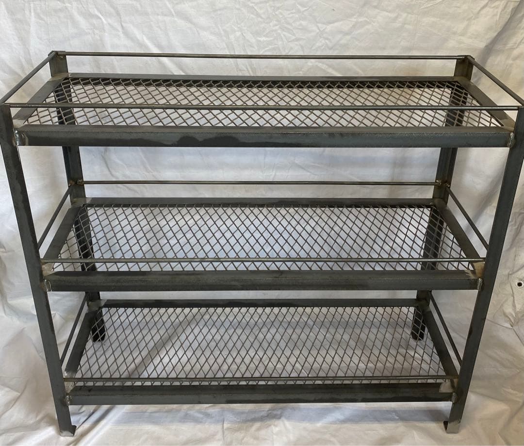 アイアンシェルフ　スチールラック　多肉植物　植物棚　アイアンラック