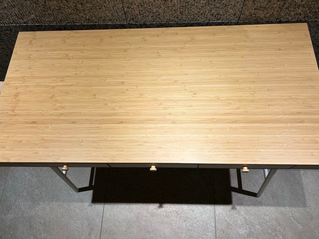 【最新デザイン】IKEA リルオーセン　パソコンデスク