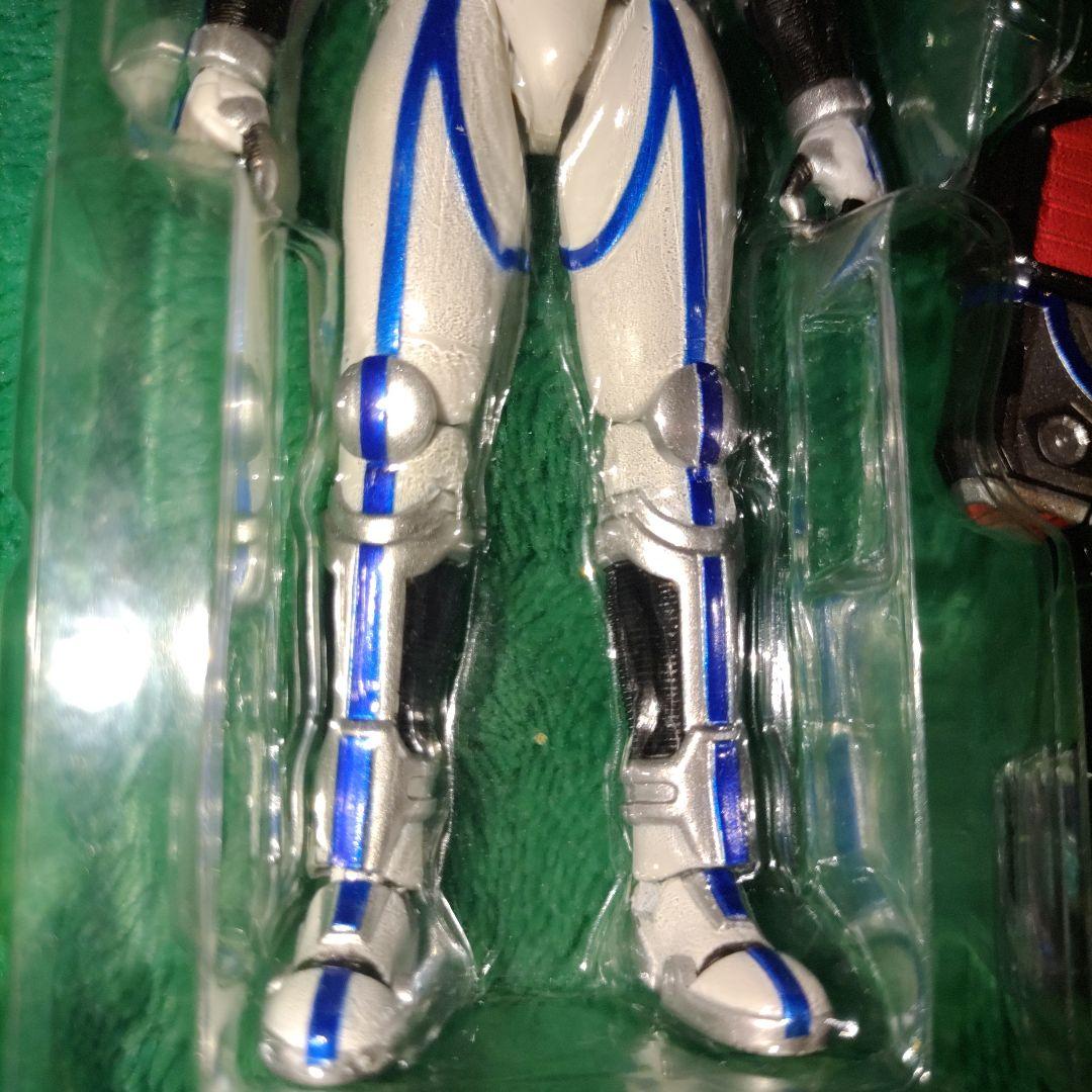 【美品】S.H.Figuarts 仮面ライダーサイガ 東映 仮面ライダー555