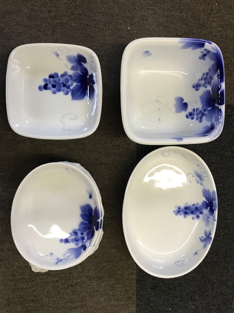 ぶどう模様の食器セット 8点
