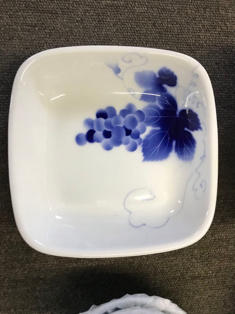 ぶどう模様の食器セット 8点